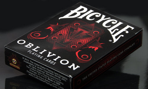 Baraja Bicycle Oblivion con errores de impresión de 1st Run (roja) de Collectable Playing Cards