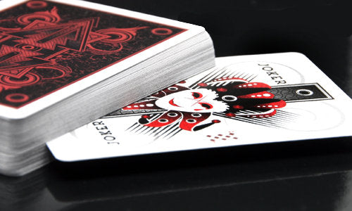 Baraja Bicycle Oblivion con errores de impresión de 1st Run (roja) de Collectable Playing Cards