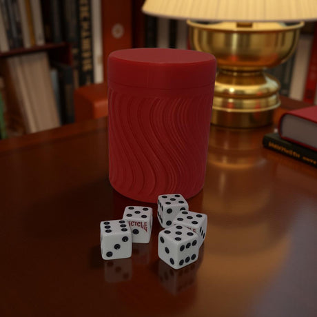 Deluxe Plastic Die Cup with Lid and 5 Bicycle Dice