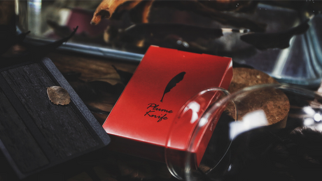 Plume Knife Playing Card (Red)