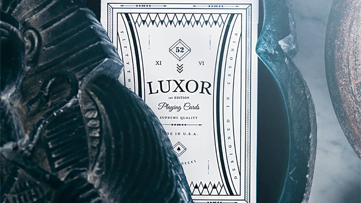 Naipes Luxor blancos de edición limitada de Toomas Pintson