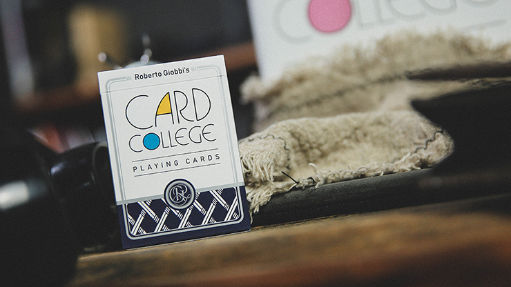 Naipes Card College (azul) de Robert Giobbi y TCC Presents