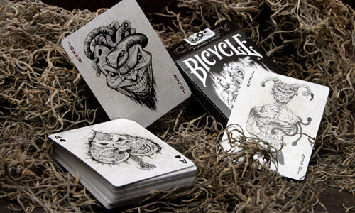 Naipes espeluznantes de bicicletas de Collectable Playing Cards