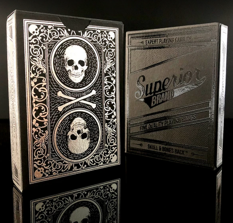 Superior - Calavera y huesos negros (1.ª edición)